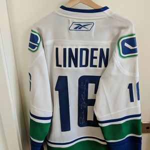 Reebok Trevor Linden Canucks Jersey size M
